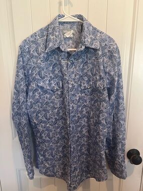 Wrangler Wrancher Paisley Button-Up Shirt in Blue and White Pearl snap M